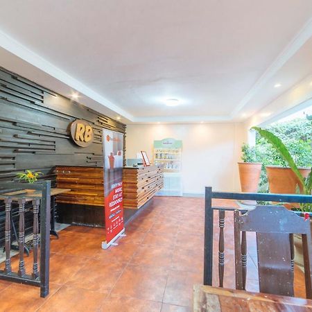 RedDoorz @ N Roldan Street Hotell Kalibo Eksteriør bilde
