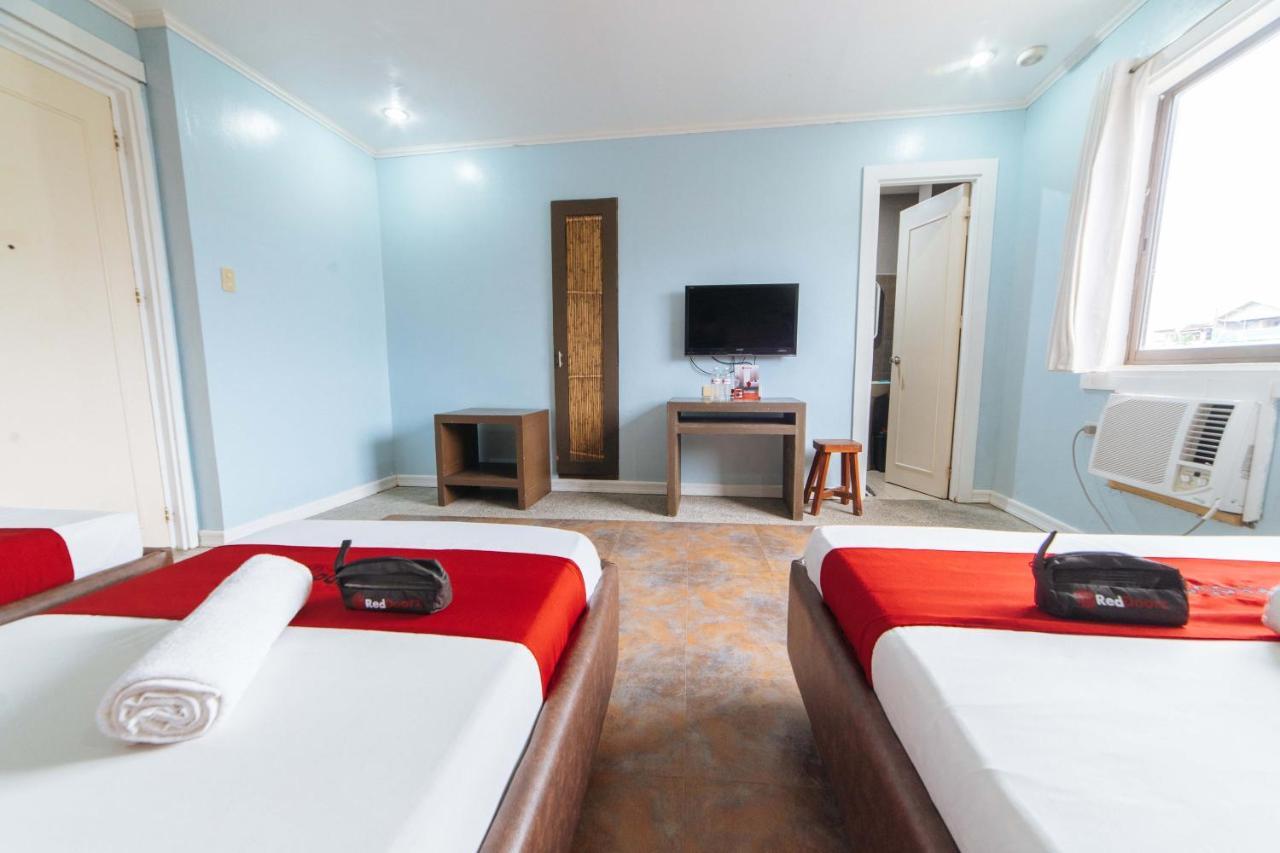 RedDoorz @ N Roldan Street Hotell Kalibo Eksteriør bilde