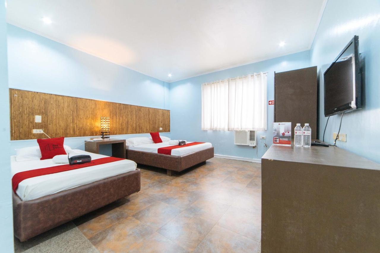 RedDoorz @ N Roldan Street Hotell Kalibo Eksteriør bilde